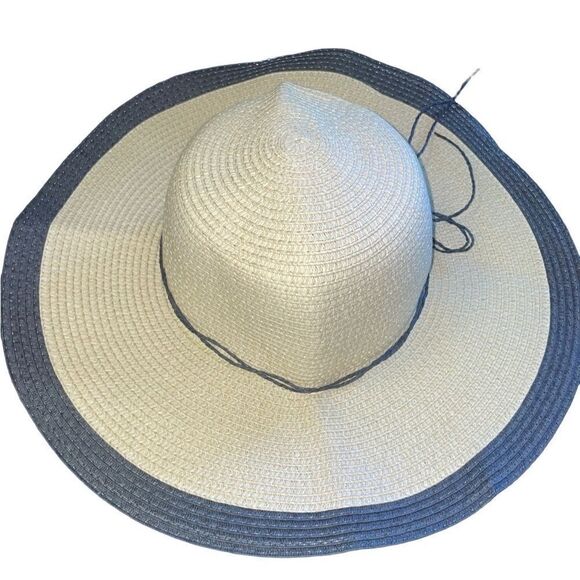 Floppy Sun Hat  - Picture 9 of 9